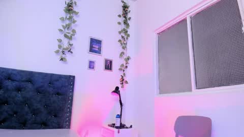 KATALINA online show from May 2026 02:13:01 PM