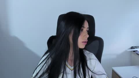 Katia  online show from June 2026 04:30:02 PM