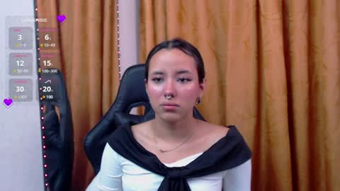 Snapshot of katiacuper chatting on February 2025 01:32:02 PM Katia Cuper online show from February 2025 01:32:02 PM