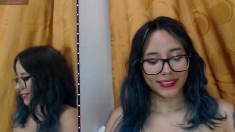 Snapshot of katiacuper chatting on February 2025 12:27:02 AM Katia Cuper online show from February 2025 12:27:02 AM