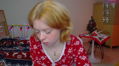 Snapshot of katie_deville chatting on December 2024 05:18:02 PM Katie Deville online show from December 2024 05:18:02 PM