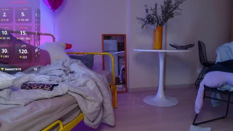 Snapshot of katie_deville chatting on March 2025 01:26:02 PM Katie Deville online show from March 2025 01:26:02 PM