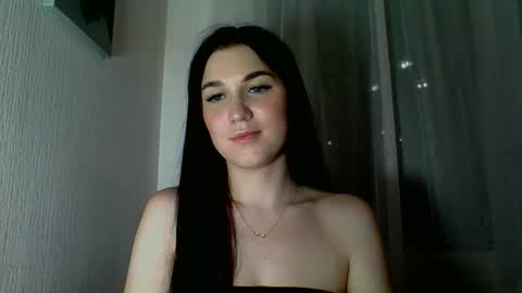 katie_foxi online show from May 2026 08:40:02 PM