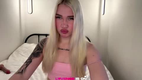 katie_glow online show from July 2026 06:18:02 AM