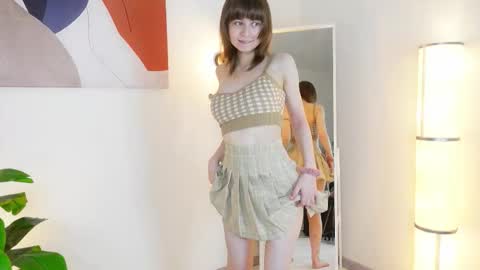 Katie online show from October 2025 01:58:01 PM