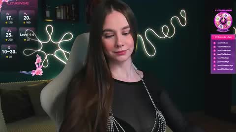 Snapshot of katie_taylorr chatting on September 2025 09:31:01 PM Katie online show from September 2025 09:31:01 PM