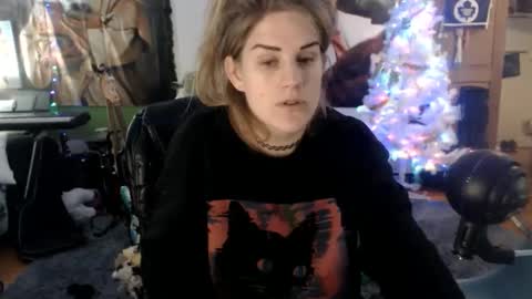 Snapshot of katiecutie_5 chatting on January 2025 07:42:01 AM Katie online show from January 2025 07:42:01 AM