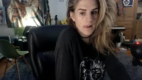 Katie online show from July 2026 04:10:02 AM