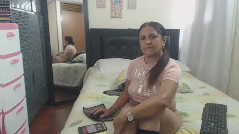 katie online show from February 2025 07:35:01 PM