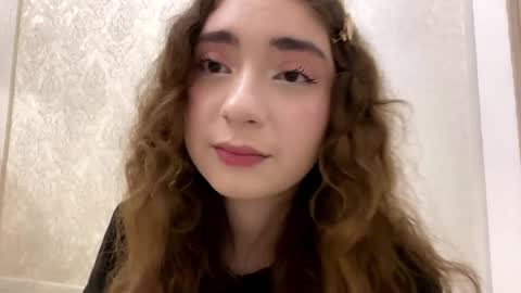 Rosie online show from May 2026 06:59:01 PM