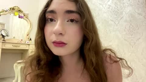 Rosie online show from May 2026 07:07:01 PM
