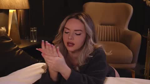 KatJolie online show from February 2025 08:38:02 PM