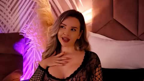 KatJolie online show from October 2025 07:57:02 PM