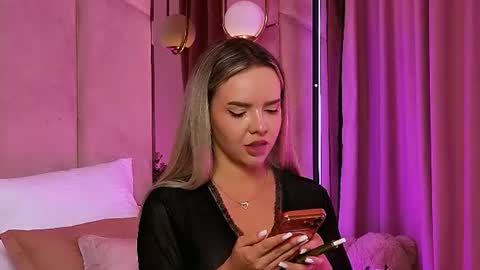 KatJolie online show from July 2026 07:27:01 PM
