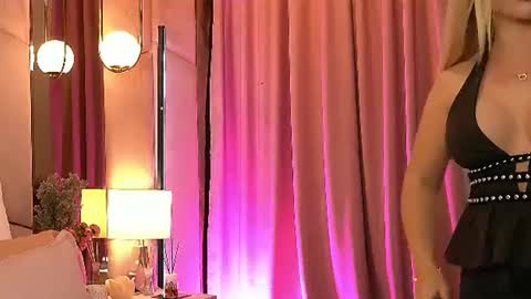 KatJolie online show from July 2026 05:53:02 PM