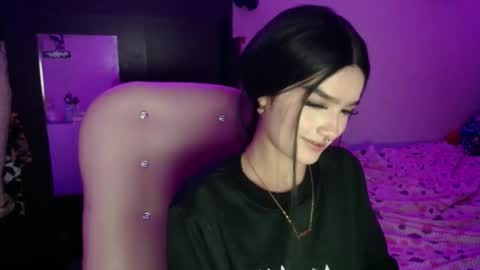 Snapshot of katleen_v chatting on December 2024 03:30:02 AM Katleen. online show from December 2024 03:30:02 AM