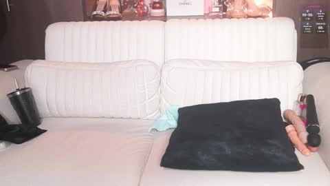 K A T L Y N  online show from March 2026 01:47:01 PM