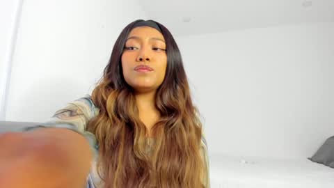 Follow me on instagram and twitter as correaktnees online show from December 2024 07:07:01 AM