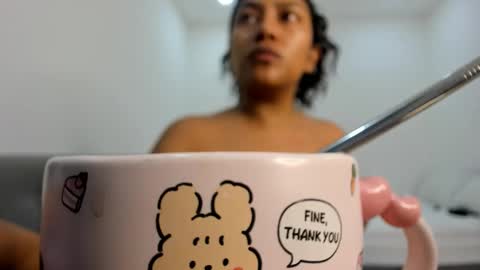 Follow me on instagram and twitter as correaktnees online show from September 2025 06:47:02 AM