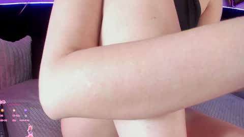 .... Katniss .... online show from December 2025 05:05:01 AM