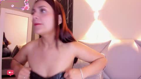 Snapshot of katrina_kaif_x chatting on March 2026 07:02:02 PM Keyla online show from March 2026 07:02:02 PM