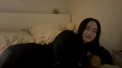 katrineb online show from July 2026 08:23:02 PM