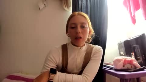 Katrin  online show from April 2026 06:13:02 PM