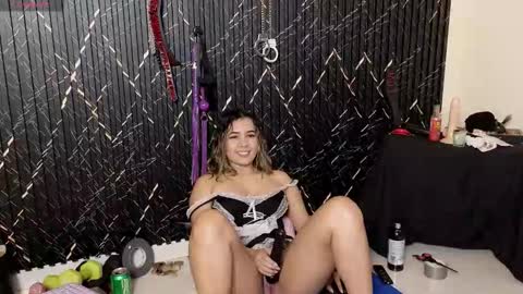 Snapshot of katt_bdsm chatting on November 2025 05:19:01 PM Katt online show from November 2025 05:19:01 PM