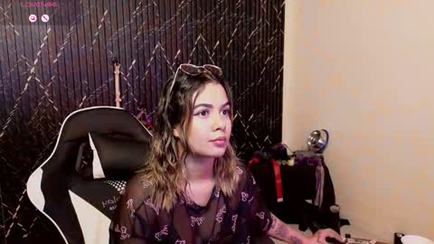 Snapshot of katt_bdsm chatting on January 2026 05:37:01 PM Katt online show from January 2026 05:37:01 PM