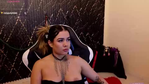 Snapshot of katt_bdsm chatting on February 2026 05:09:02 PM Katt online show from February 2026 05:09:02 PM