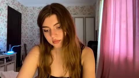 Molly online show from June 2026 12:16:01 PM