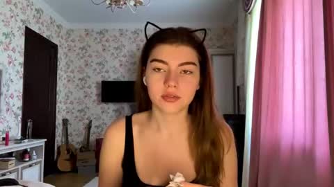 Molly online show from July 2026 07:22:01 AM