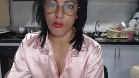 KattleyaGrey online show from November 2025 12:20:01 PM
