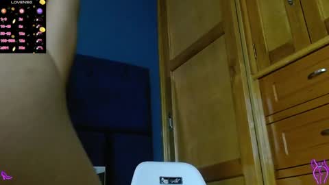 Snapshot of katty_berry_ chatting on December 2024 05:30:02 PM Arianna online show from December 2024 05:30:02 PM