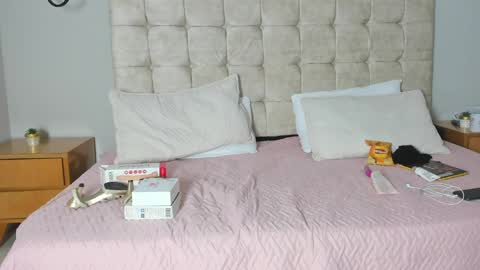 katty_cute19 online show from April 2026 01:20:02 PM