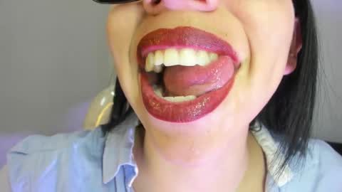 Katty online show from February 2026 05:42:02 PM