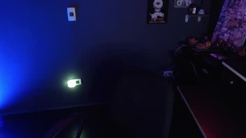 Snapshot of kattze chatting on October 2025 11:05:02 PM online show from October 2025 11:05:02 PM