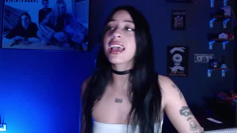 Snapshot of kattze chatting on November 2025 11:59:02 PM online show from November 2025 11:59:02 PM