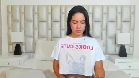 katy blonde girl and paola big boobs online show from January 2025 01:47:01 AM