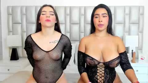 katy blonde girl and paola big boobs online show from February 2025 07:52:02 PM