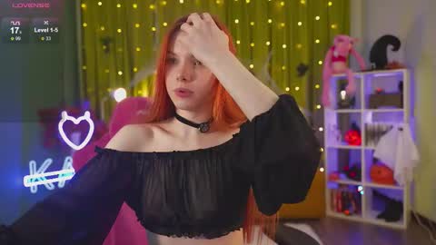 Snapshot of katy_ethereal chatting on November 2025 02:46:02 AM Katy - online show from November 2025 02:46:02 AM