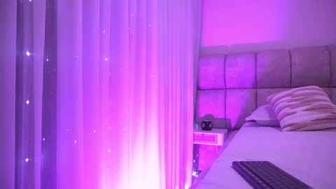 Katy online show from December 2025 12:14:02 PM