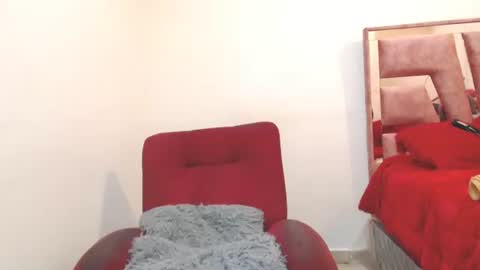 Katy and Natha online show from December 2025 05:20:01 PM