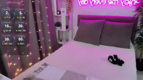 Kate online show from November 2025 03:53:02 AM