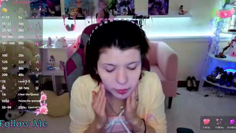 Snapshot of katyazaitseva chatting on May 2026 12:32:02 PM Katya online show from May 2026 12:32:02 PM