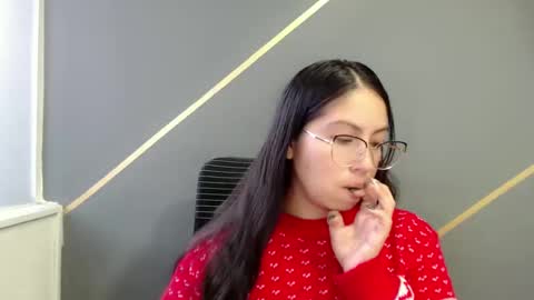 Snapshot of katybelladonna chatting on December 2024 10:57:01 AM KATY online show from December 2024 10:57:01 AM