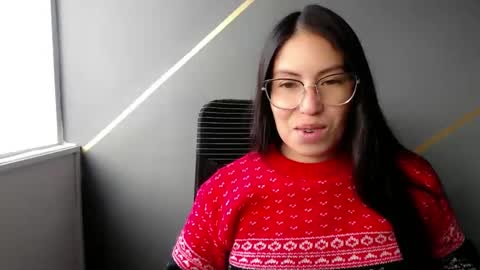 Snapshot of katybelladonna chatting on December 2024 05:22:01 PM KATY online show from December 2024 05:22:01 PM