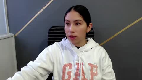 Snapshot of katybelladonna chatting on December 2024 11:00:01 AM KATY online show from December 2024 11:00:01 AM