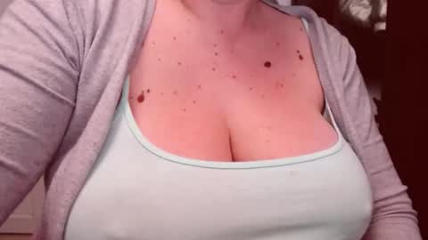 Snapshot of katynextdoor chatting on November 2025 03:18:02 AM Katy online show from November 2025 03:18:02 AM