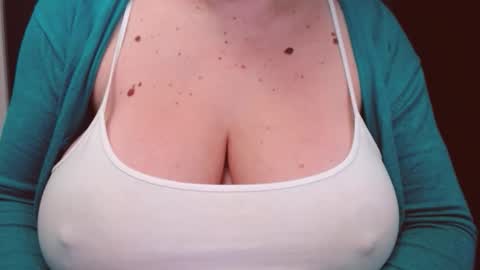 Snapshot of katynextdoor chatting on November 2025 04:48:02 AM Katy online show from November 2025 04:48:02 AM